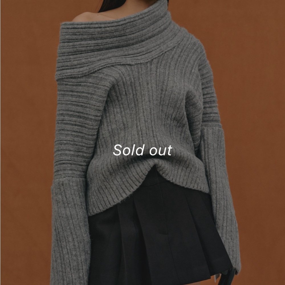 SOURCE UNKNOWN BECCA Sweater